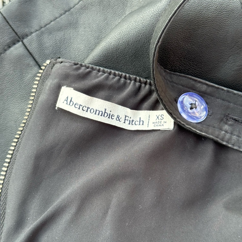 ABERCROMBIE & FITCH PLEATHER DRESS - Picture 4 of 4